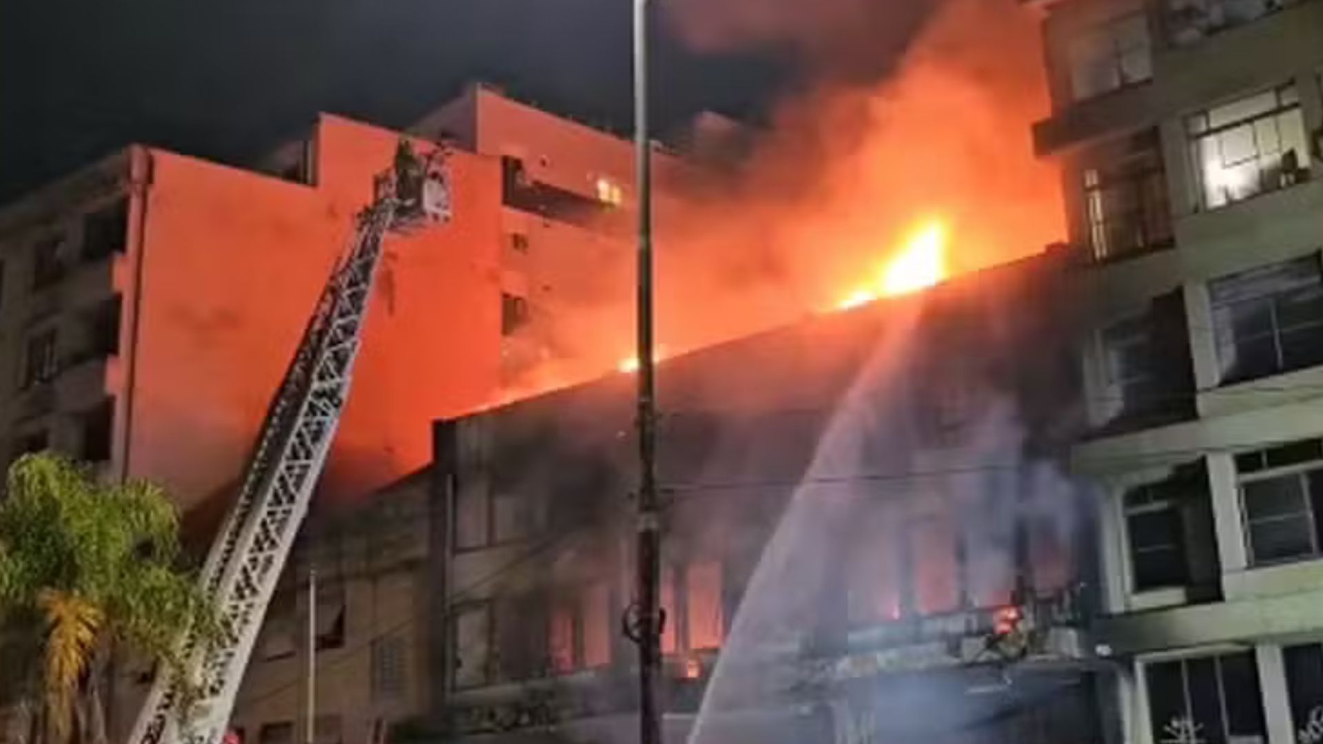 Incêndio em pousada de Porto Alegre deixa dez mortos. Foto: Reprodução