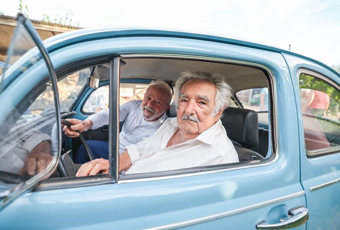 LULA presta apoio à José 'Pepe' Mujica, ex-presidente do URUGUAI, após descoberta de tumor no esôfago