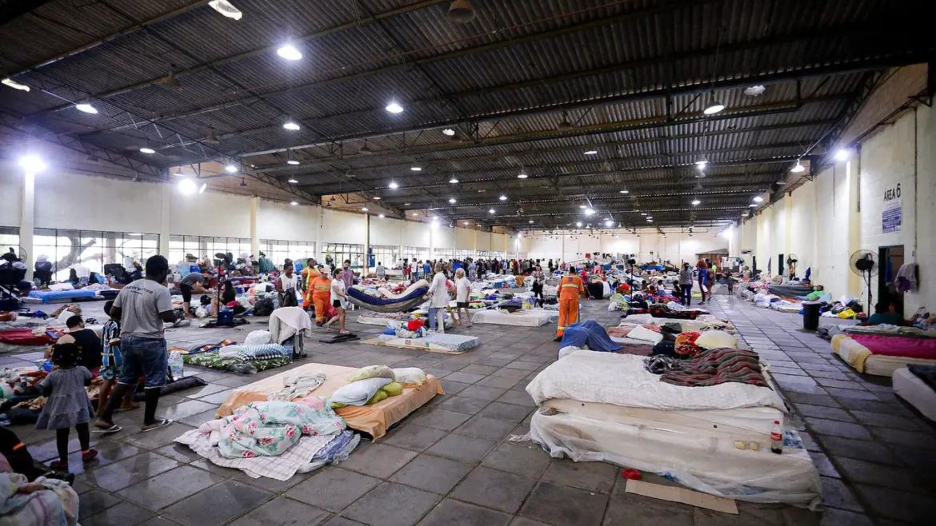 RIO GRANDE DO SUL: Itália e Paraguai enviam AJUDA humanitária para vítimas de ENCHENTES