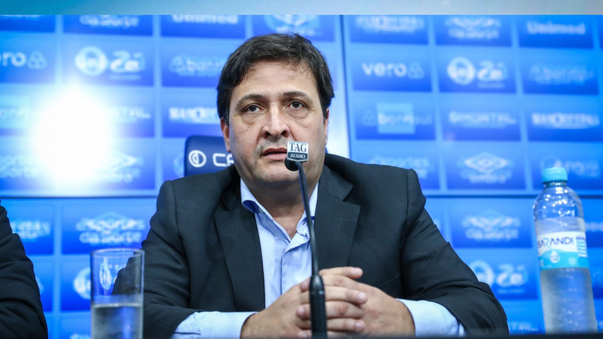 Presidente do Grêmio critica decisão da CBF em continuar Brasileirão mesmo com tragédia no Sul. Foto: Lucas Uebel / Grêmio FBPA