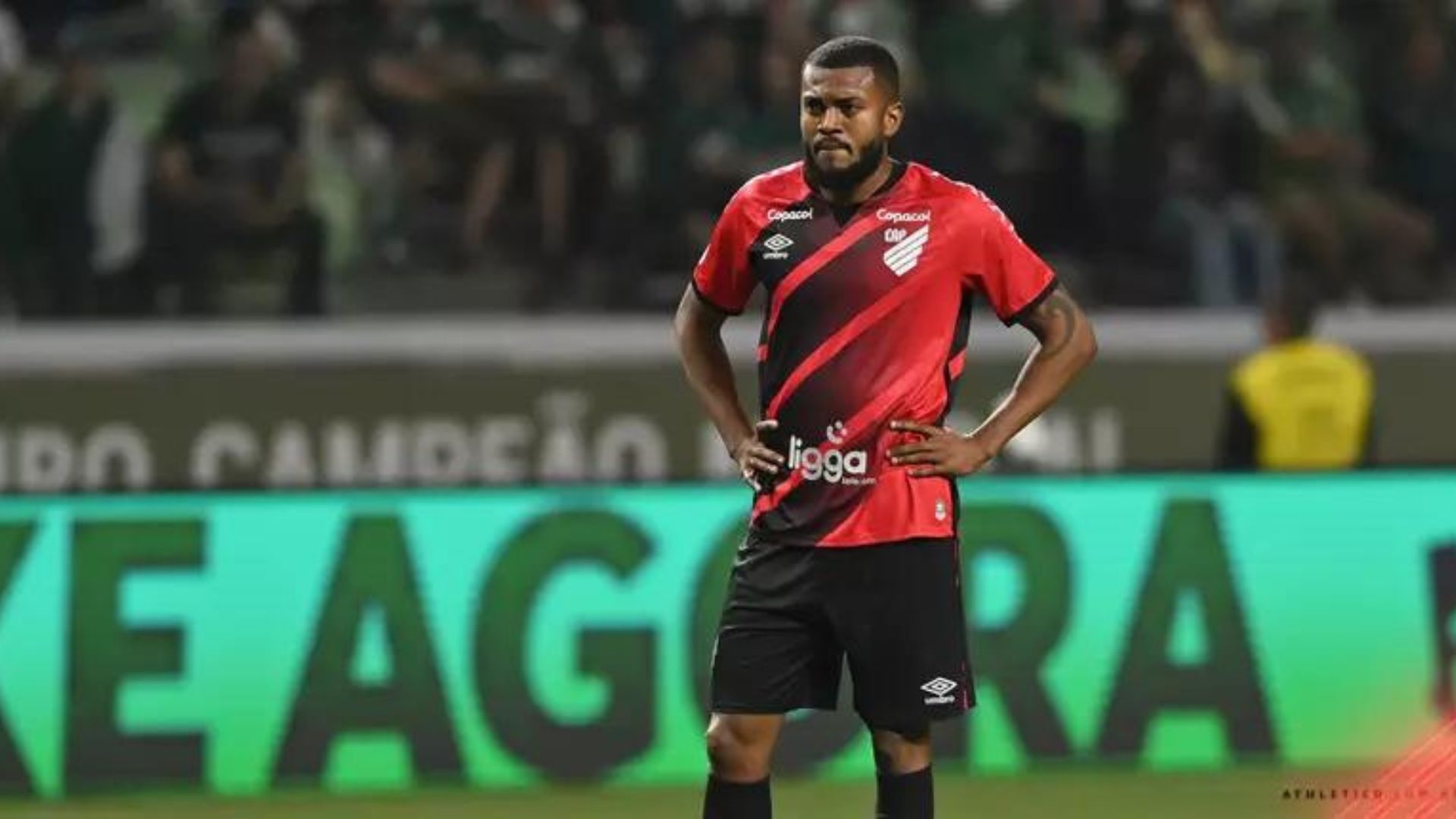 NÁUTICO planeja acerto com ex-atacante do Athletico Paranaense. Foto: Divulgação / Athletico