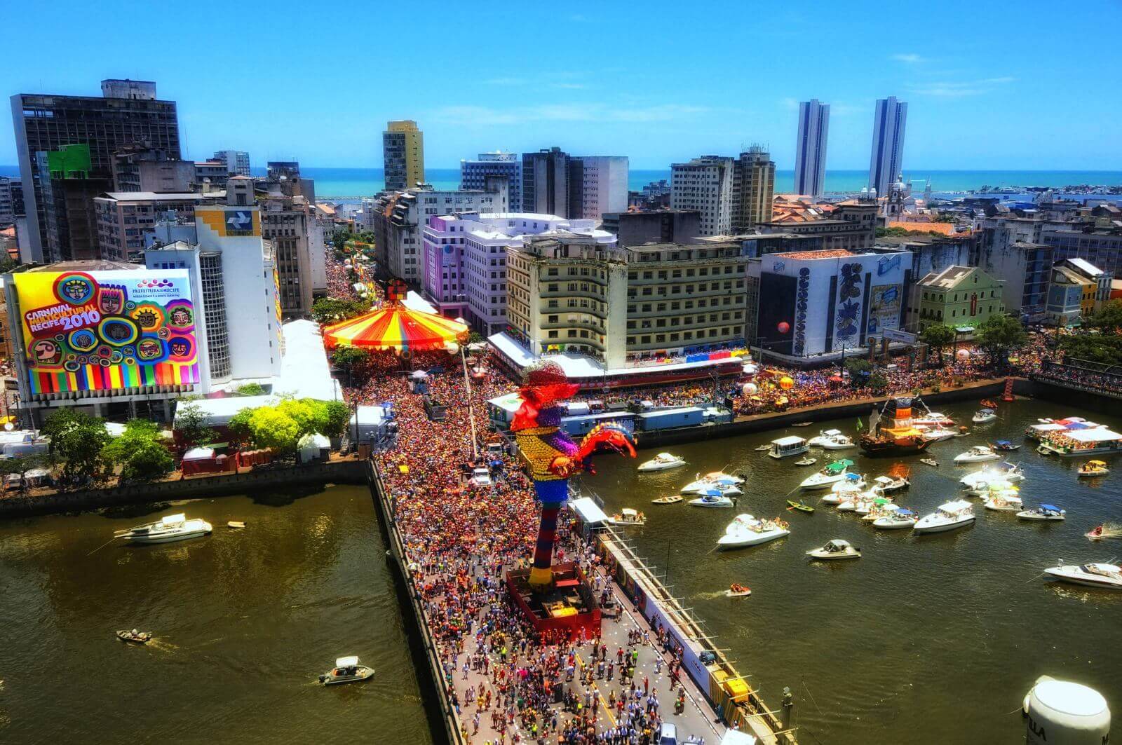Galo da Madrugada. Foto: Rafa Medeiros/Prefeitura do Recife