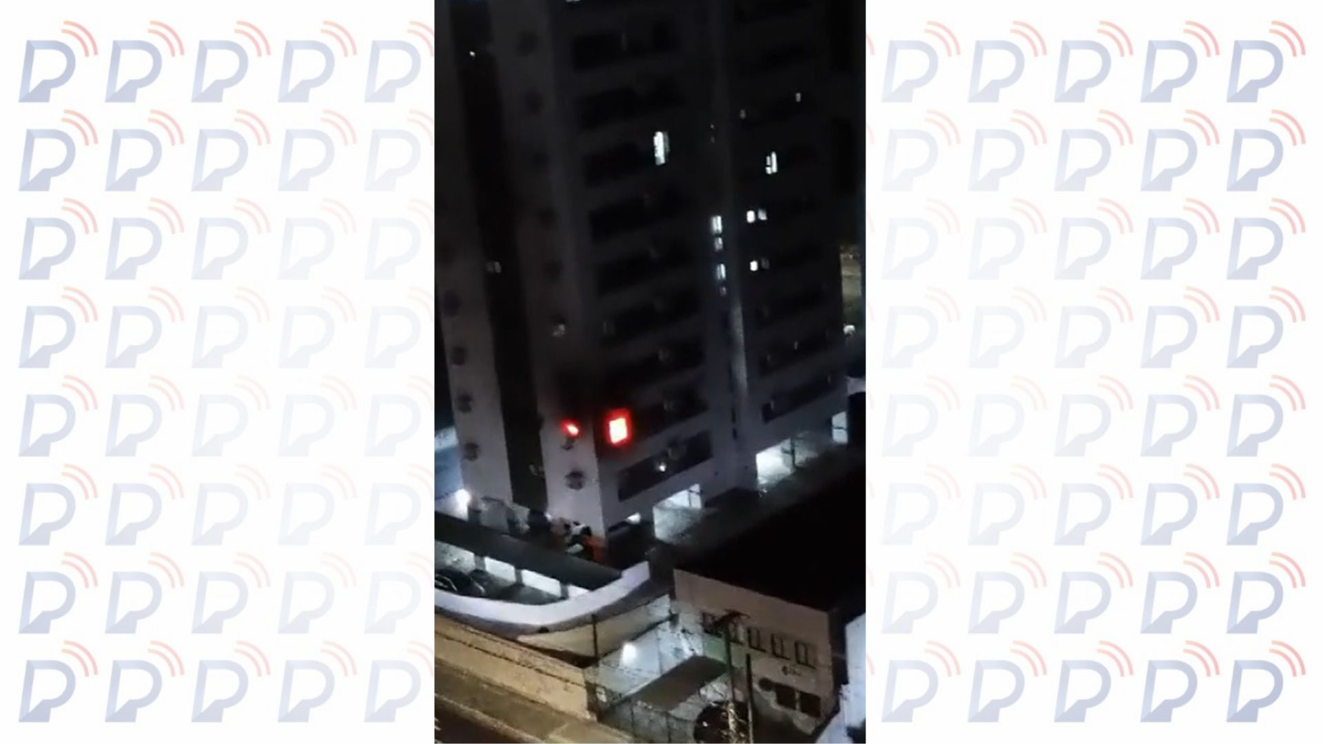 Incêndio atinge apartamento de condomínio em Bairro Novo, Olinda.