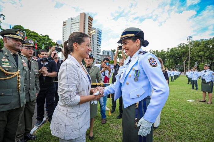 Governadora Raquel Lyra vai nomear novos policiais militares. Foto: Janaína Pepeu/Secom.