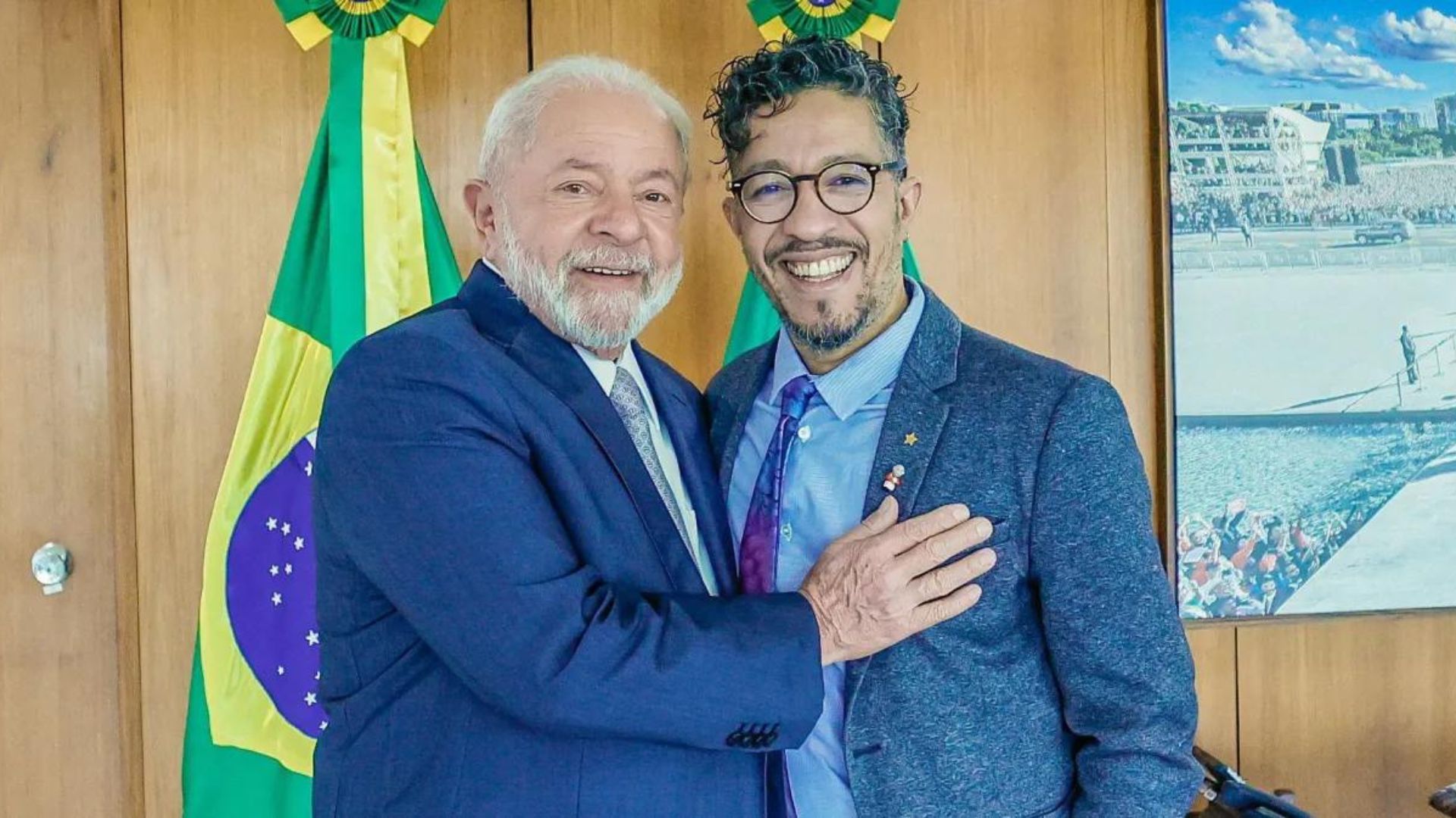 Jean Wyllys e Lula. Foto: Cláudio Kbene/PR