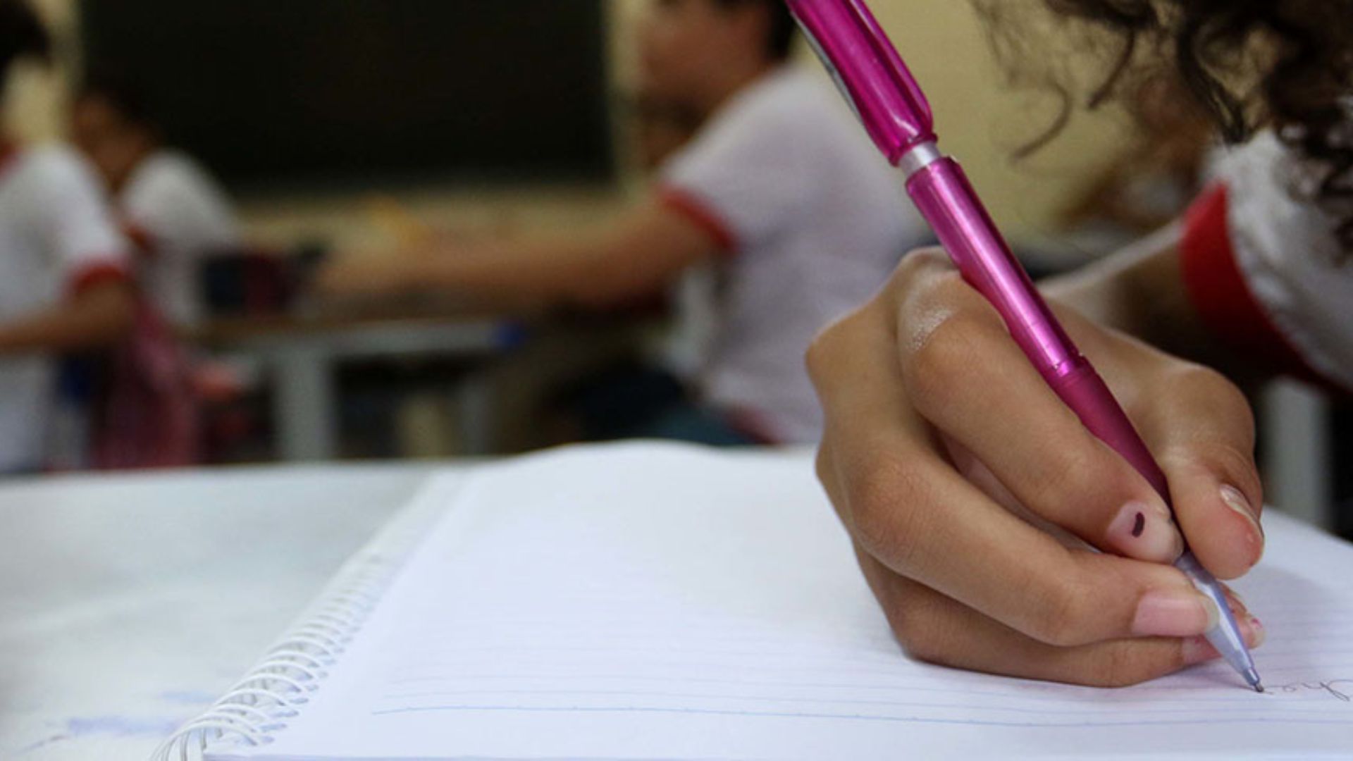 Nordeste tem o dobro da média de analfabetismo no Brasil, revela IBGE.