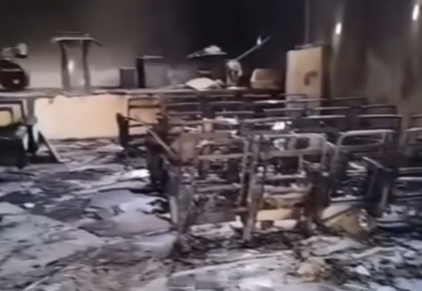 Igreja incendiada em Ipojuca. Foto: Divulgação