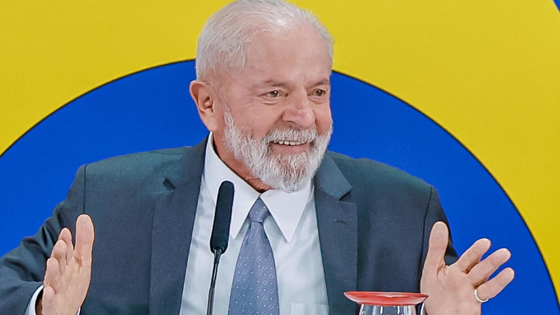 CNJ suspende por 60 dias juíza que fez críticas a Lula; entenda