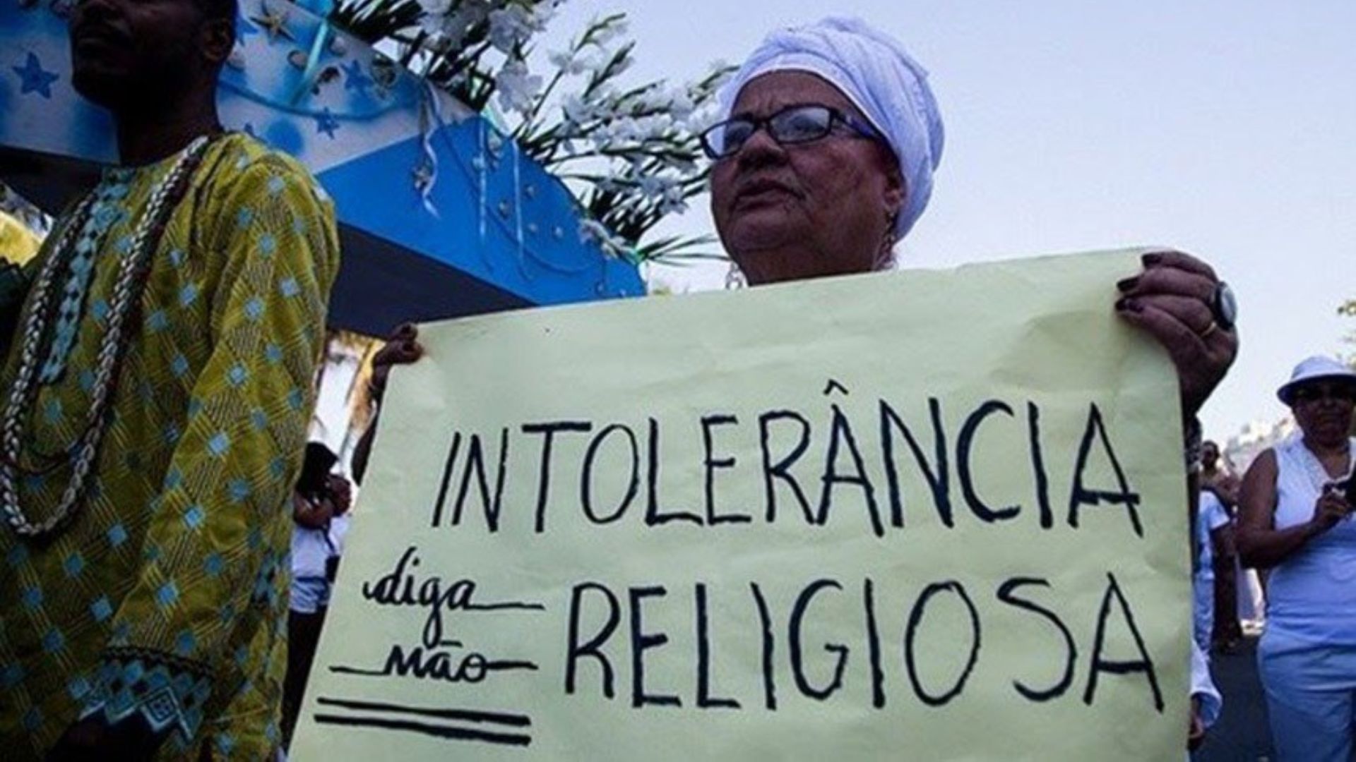 Câmara do Rio aprova 'Patrulha Protetores da Fé' que combate preconceito religioso.