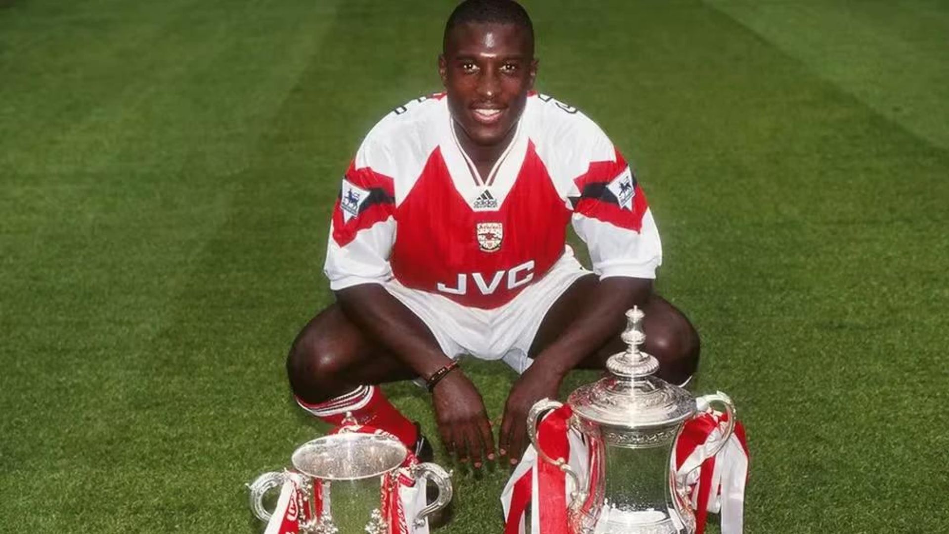 KEVIN CAMPBELL, ex-atacante do ARSENAL, morre aos 54 anos