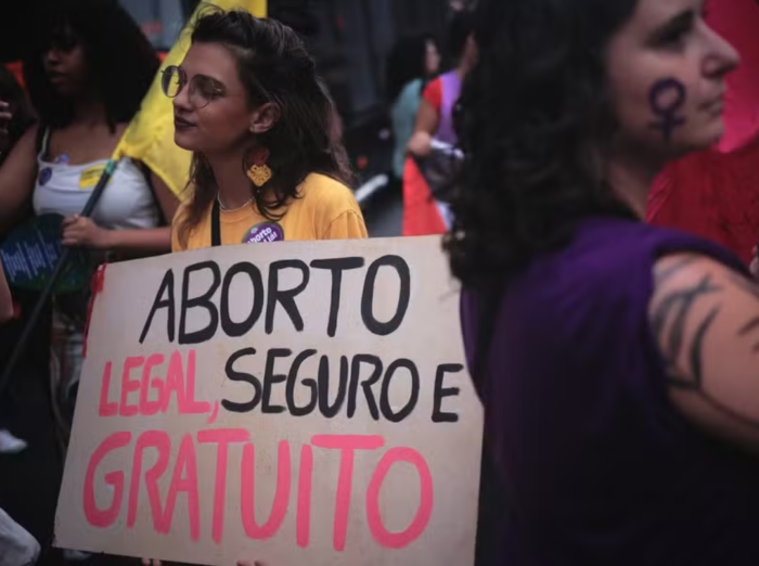 Suprema Corte dos EUA ANULA caso que buscava RESTRINGIR uso de pílula abortiva. Foto: Ettore Chiereguini/Estadão Conteúdo.