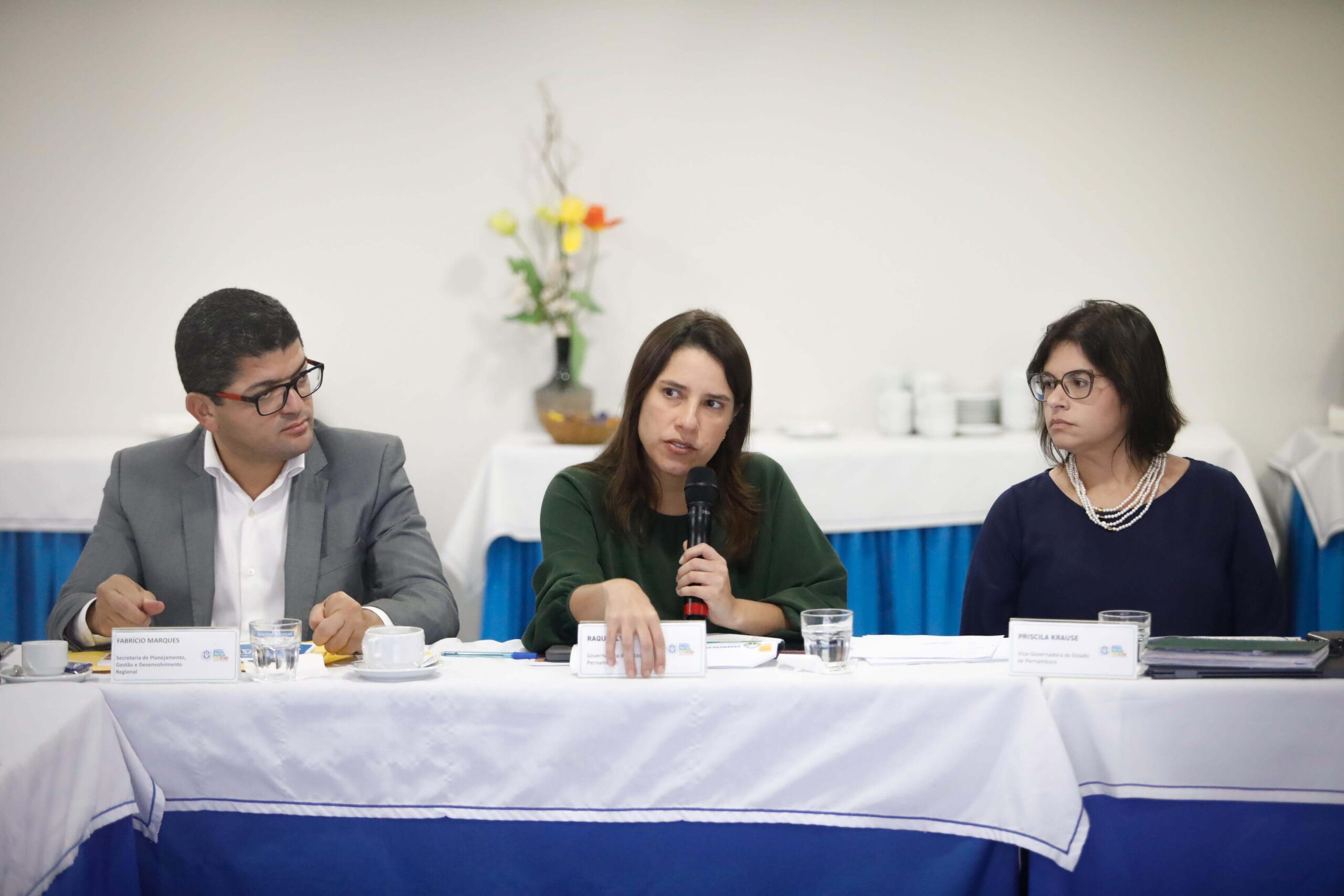 Governadora Raquel Lyra comanda reunião de acompanhamento dos projetos estratégicos do Governo de Pernambuco