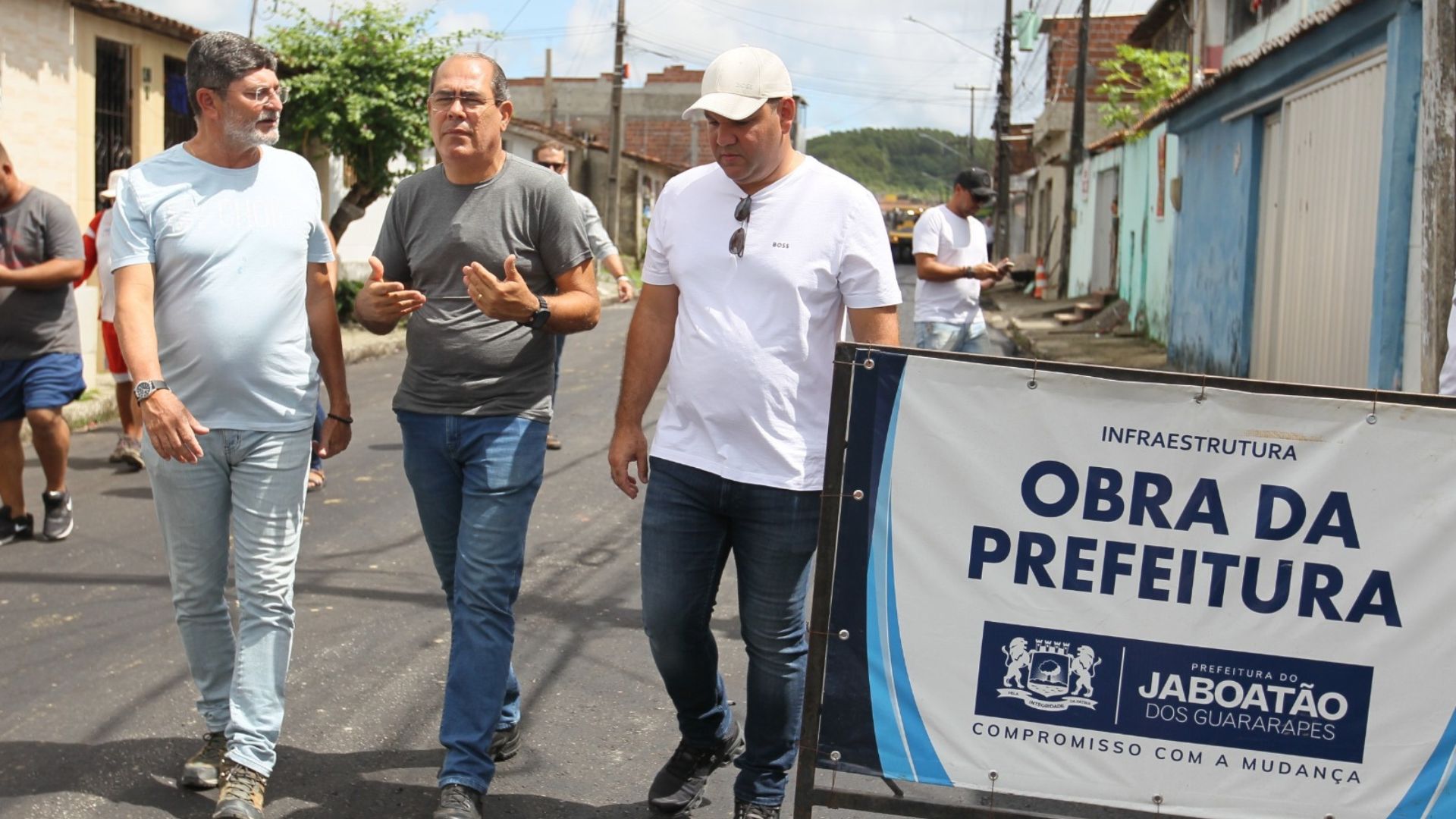 Prefeito Mano Medeiros realiza entrega de obras em Jaboatão neste sábado (8).