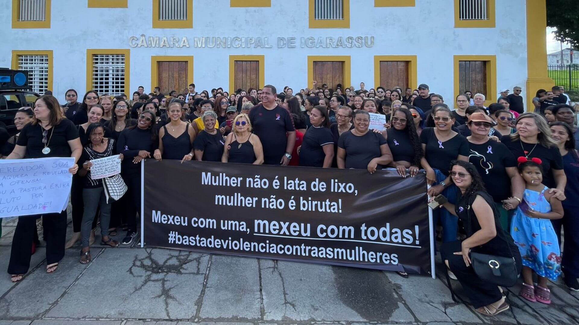Protesto em Igarassu contra a violência política de gênero. Foto: José Tavares