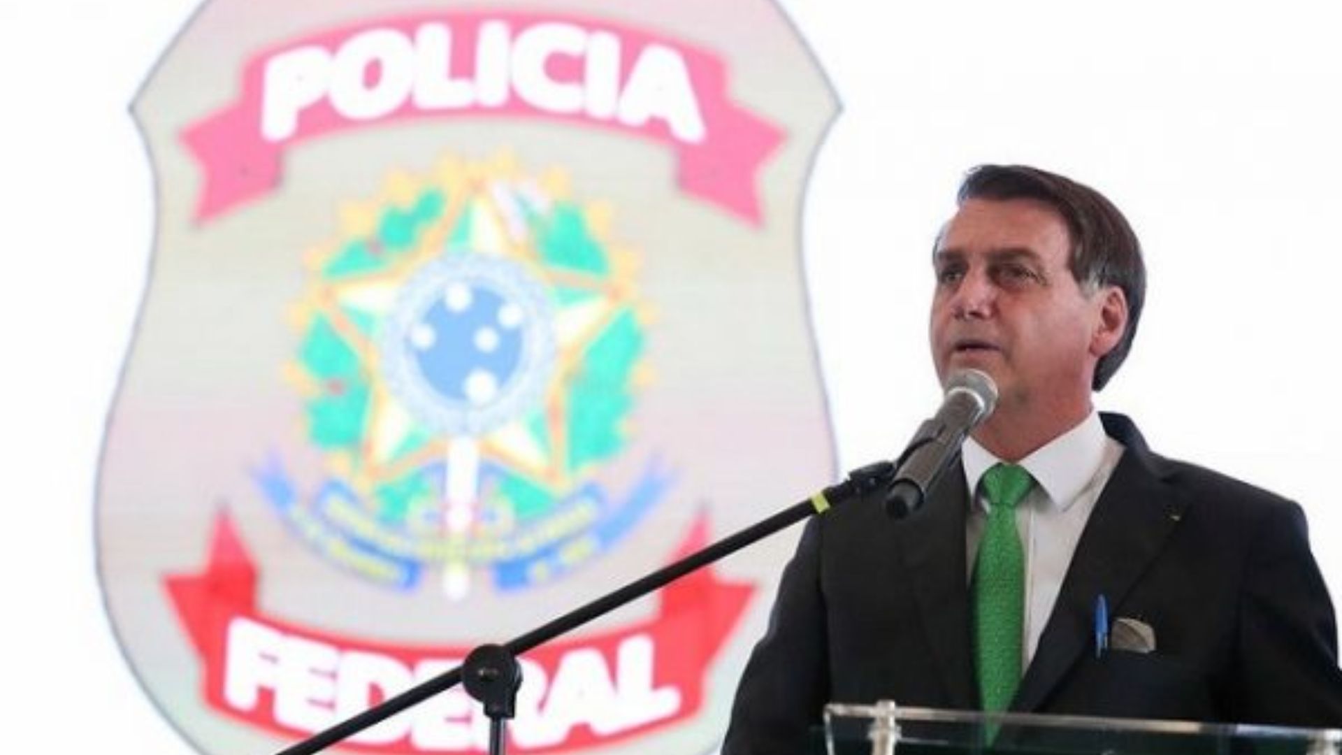 BOLSONARO VAI SER PRESO PELA PF por casos das JOIÁS e CARTÃO DE VACINA Saiba o que disse a corporação polícia