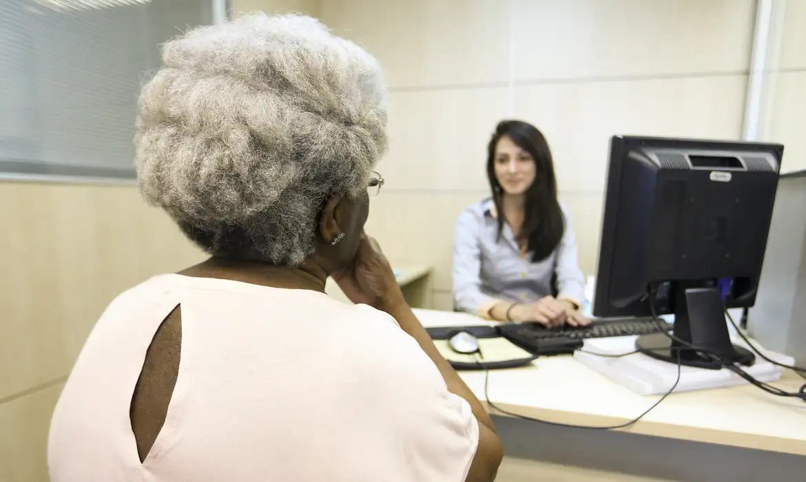 BPC governo cria prazos para atualizar cadastro e evitar fraudes benefícios