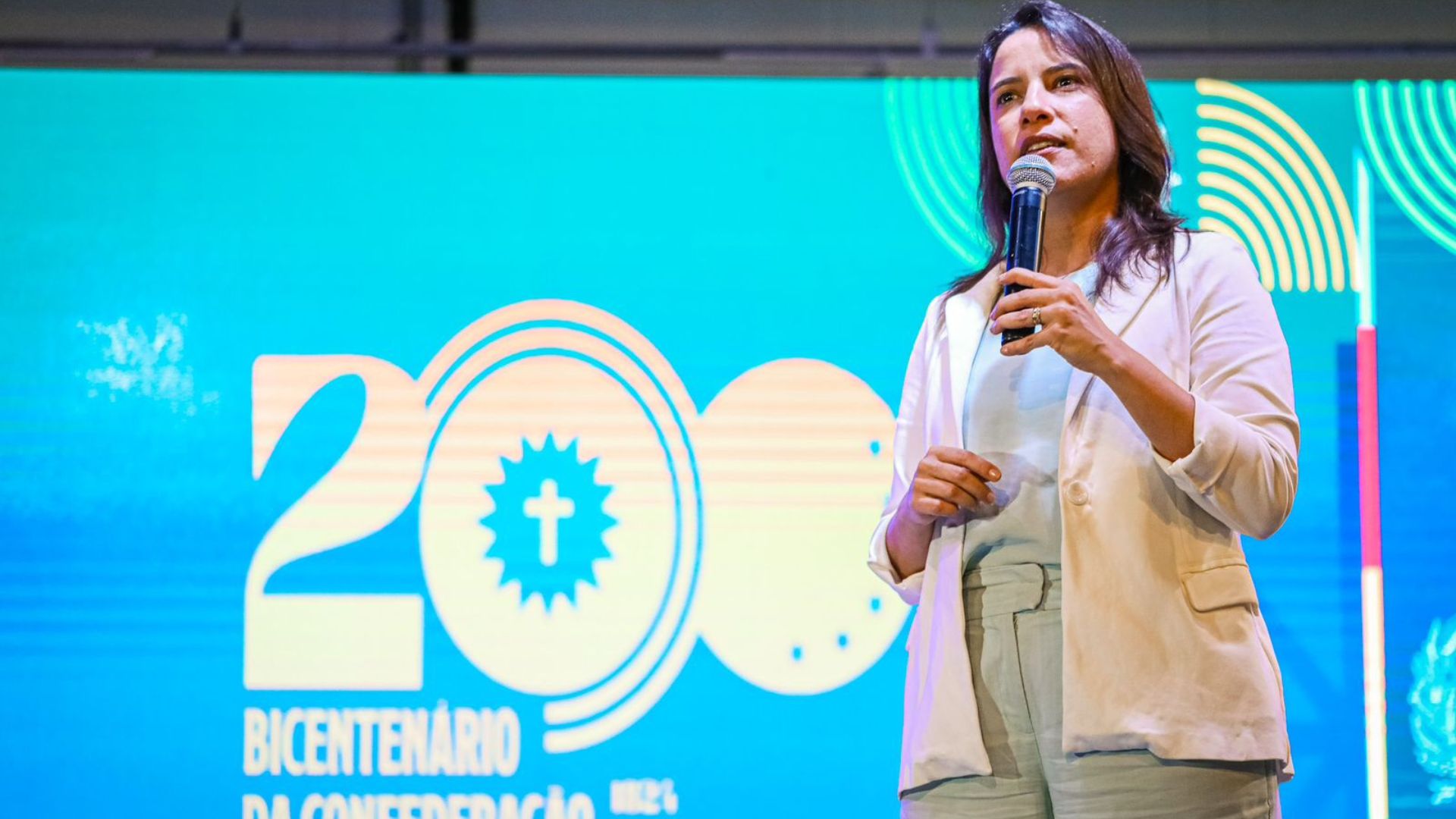 'Sempre lembraremos da imensidão que é Pernambuco, porque somos um país', diz Raquel Lyra sobre 200 anos da Confederação do Equador. Foto: Janaína Pepeu/ Secom