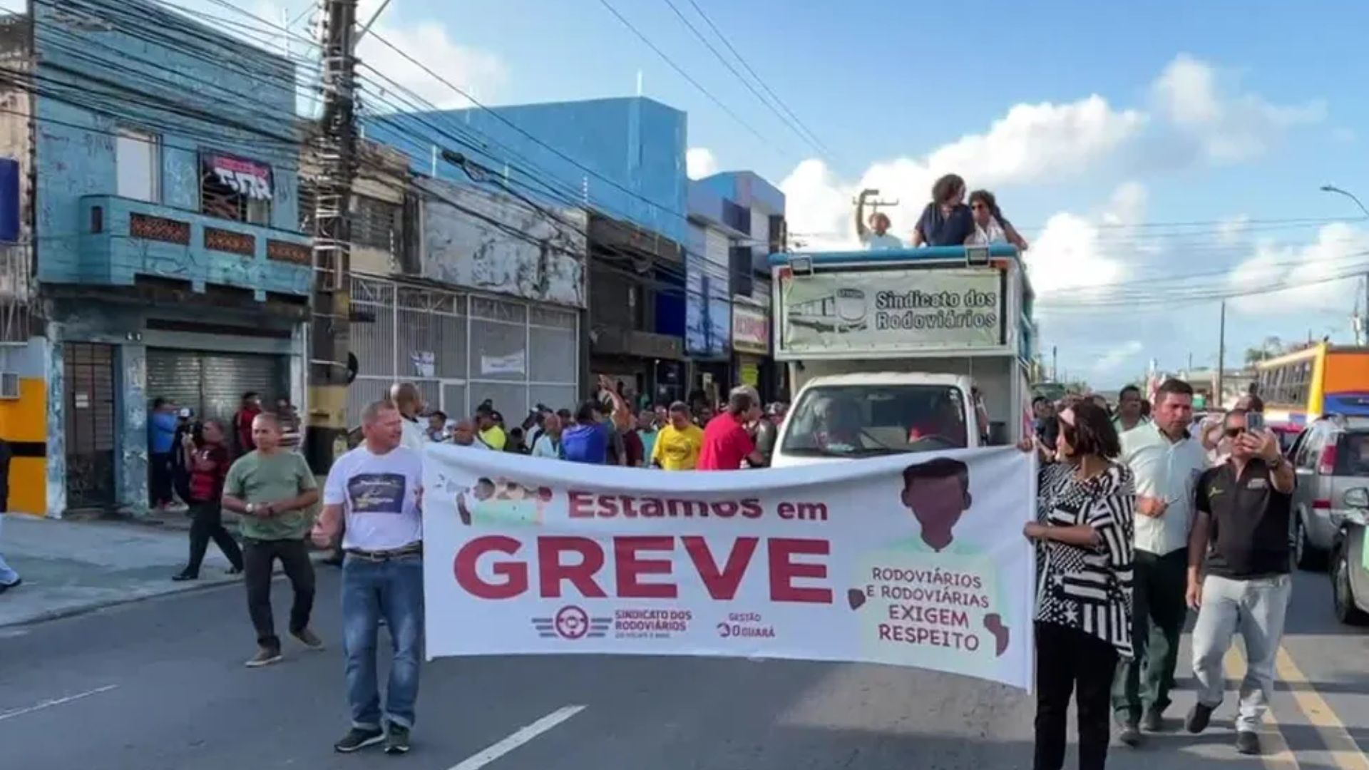 GREVE DE ÔNIBUS no RECIFE Sindicato faz alerta