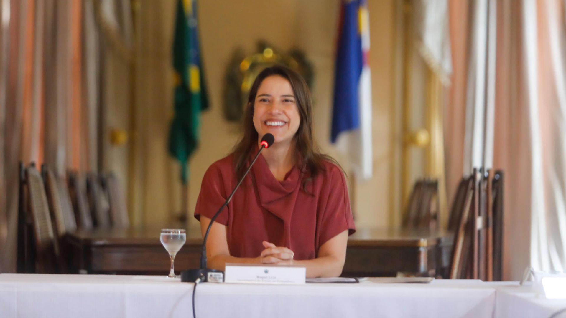 Governadora Raquel Lyra durante reunião com autoridades. Foto: Miva Filho/ Secom