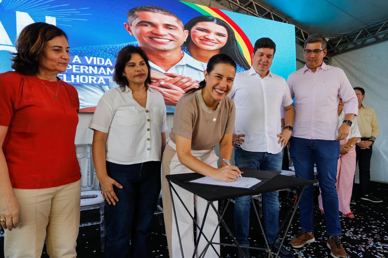 Governadora Raquel Lyra entrega trecho de rodovia requalificada. Foto: Miva Filho/Secom