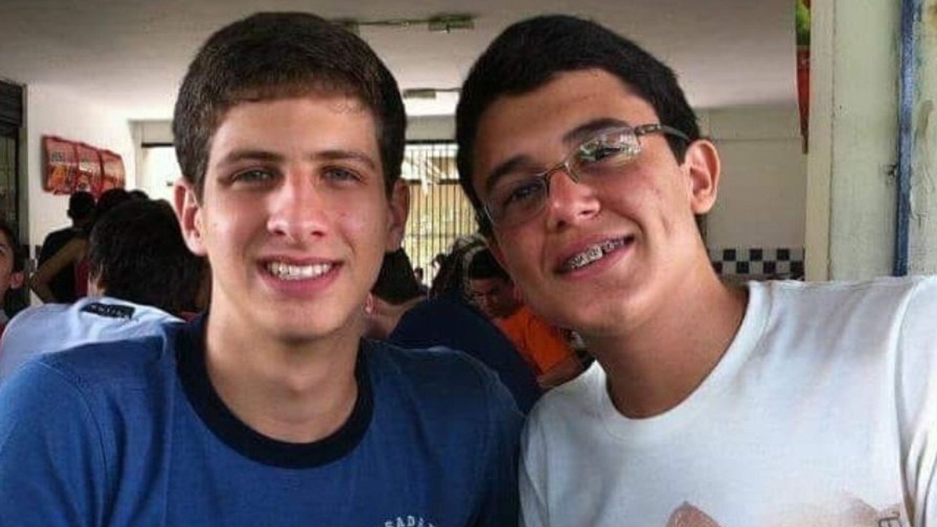 João Campos e Victor Marques tem foto resgatada da internet e mostra relação antiga ainda em sala de aula