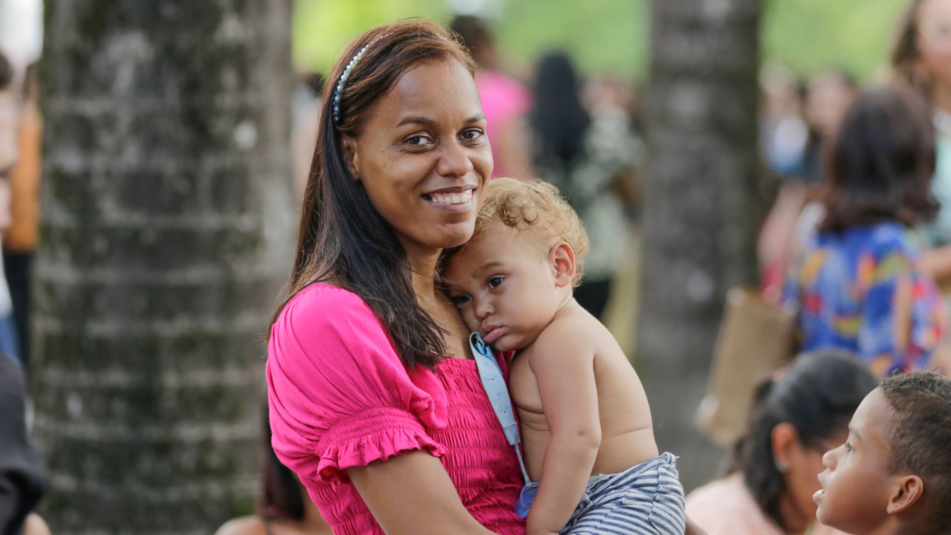 Mãe com seu filho. Foto: Vinícius Lins/SAS