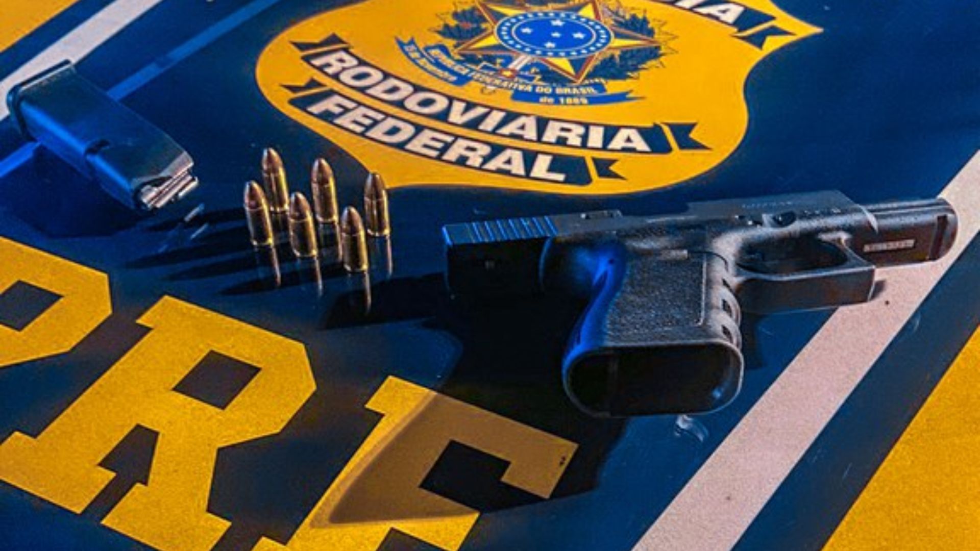 PRF apreende armas. Foto: Divulgação