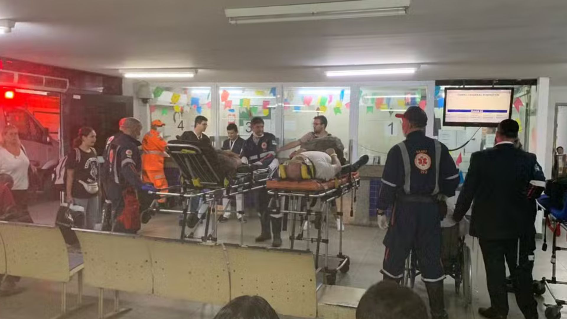 Pacientes foram levados para o Hospital Monsenhor Walfredo Gurgel, em Natal. Foto: Philipe Salvador/Inter TV Cabugi