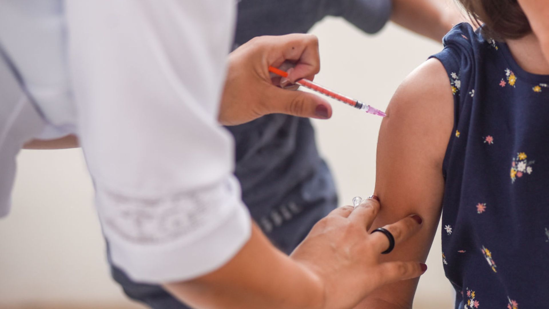 Justiça obriga pais a vacinarem filhas em até 60 dias sob risco de multa. Foto: Reprodução