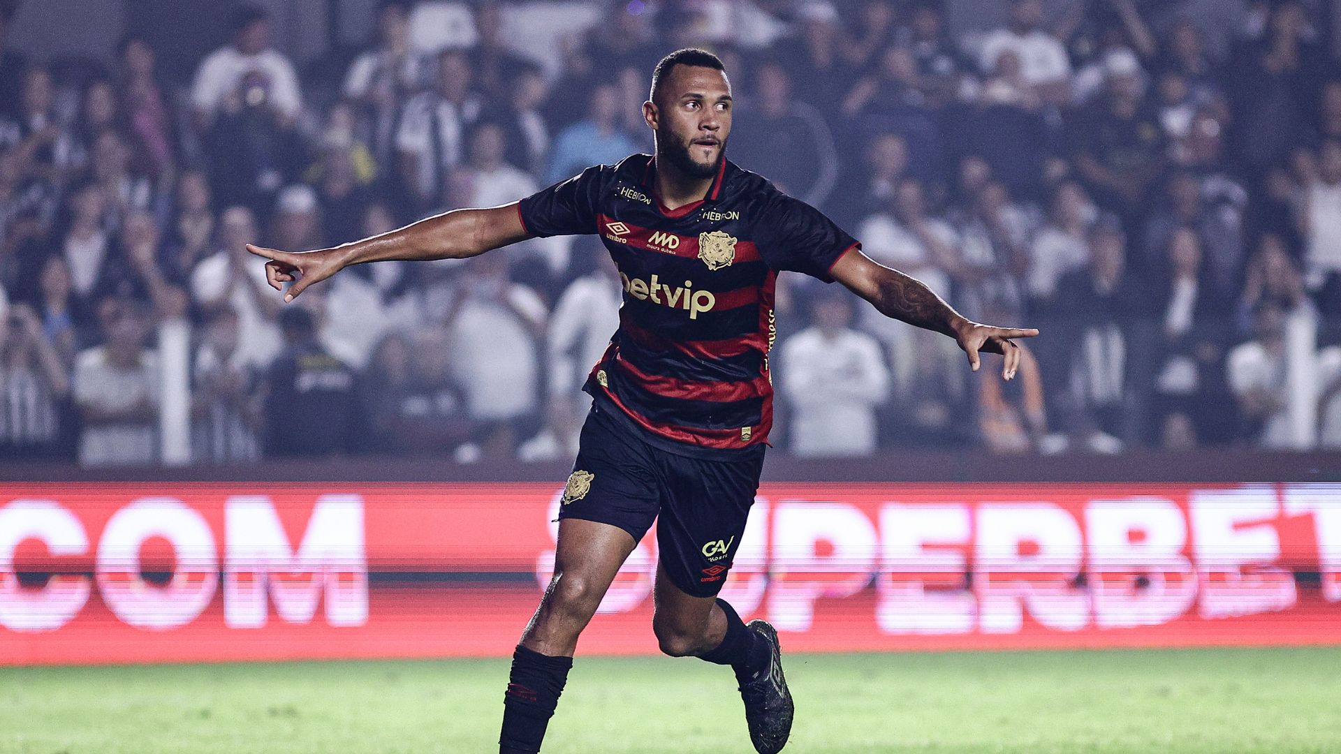 Gustavo Coutinho. Foto: Paulo Paiva/ Sport Recife