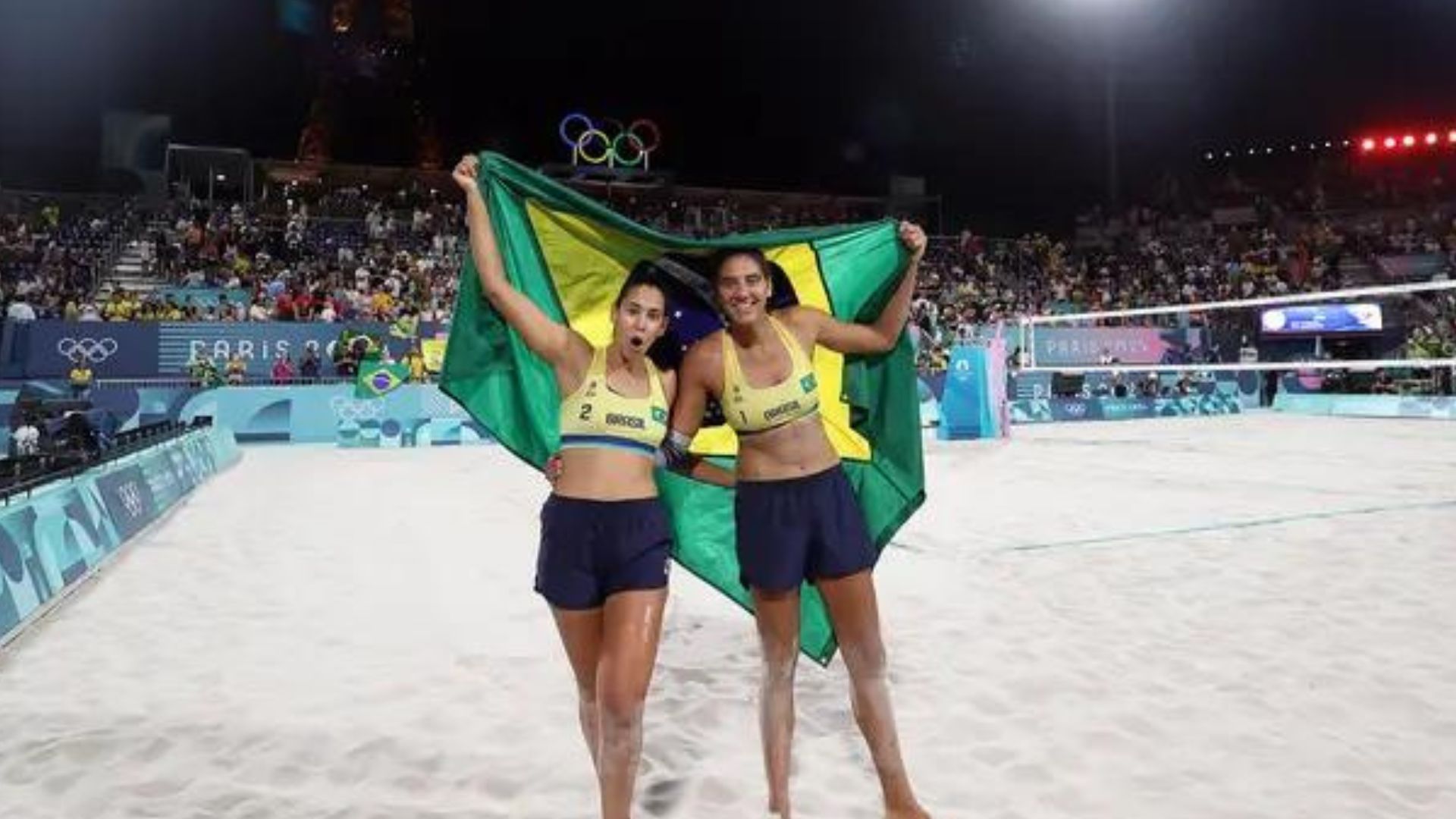 Ana Patrícia e Duda em duelo contra as australianas Mariafe e Clancy pela semifinal. Foto: Gaspar Nóbrega/COB