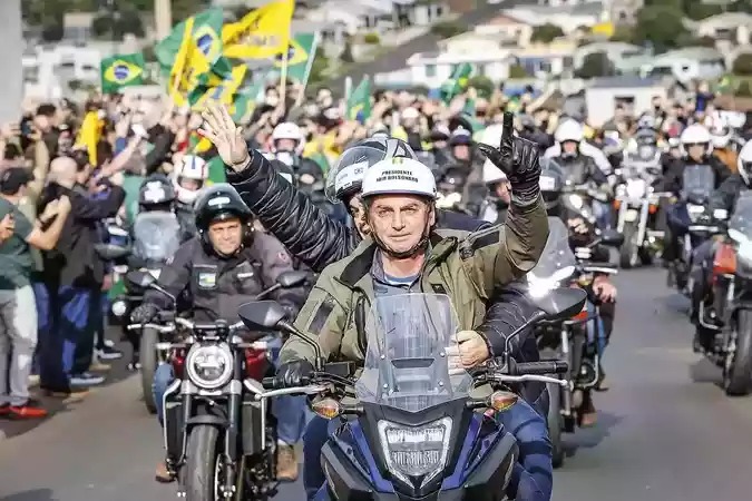 Jair Bolsonaro em motociata Caruaru